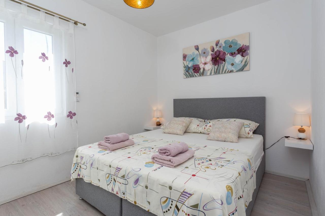 Apartments Edi - Zf Hvar Hvar Town Exterior photo