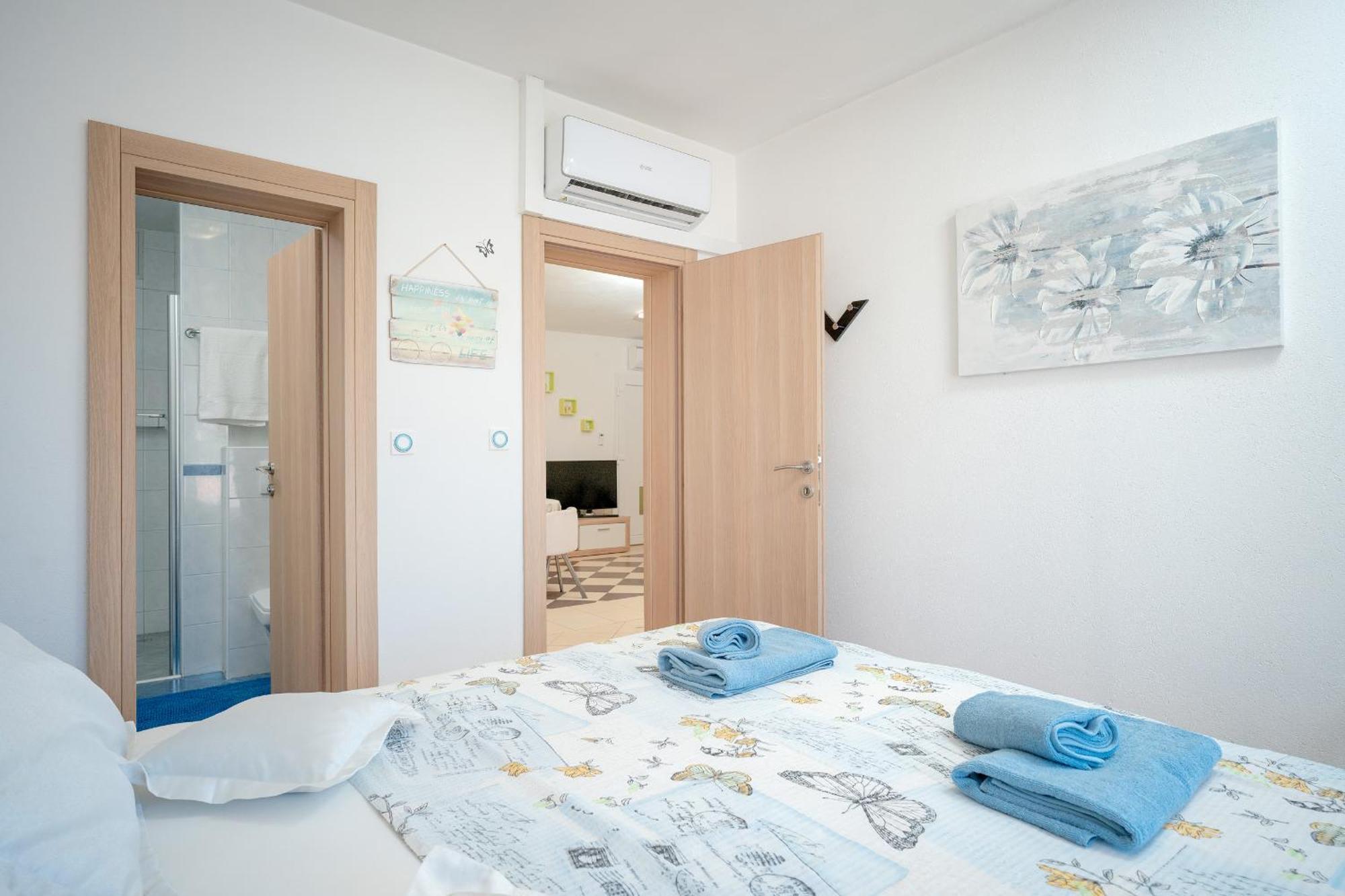 Apartments Edi - Zf Hvar Hvar Town Exterior photo
